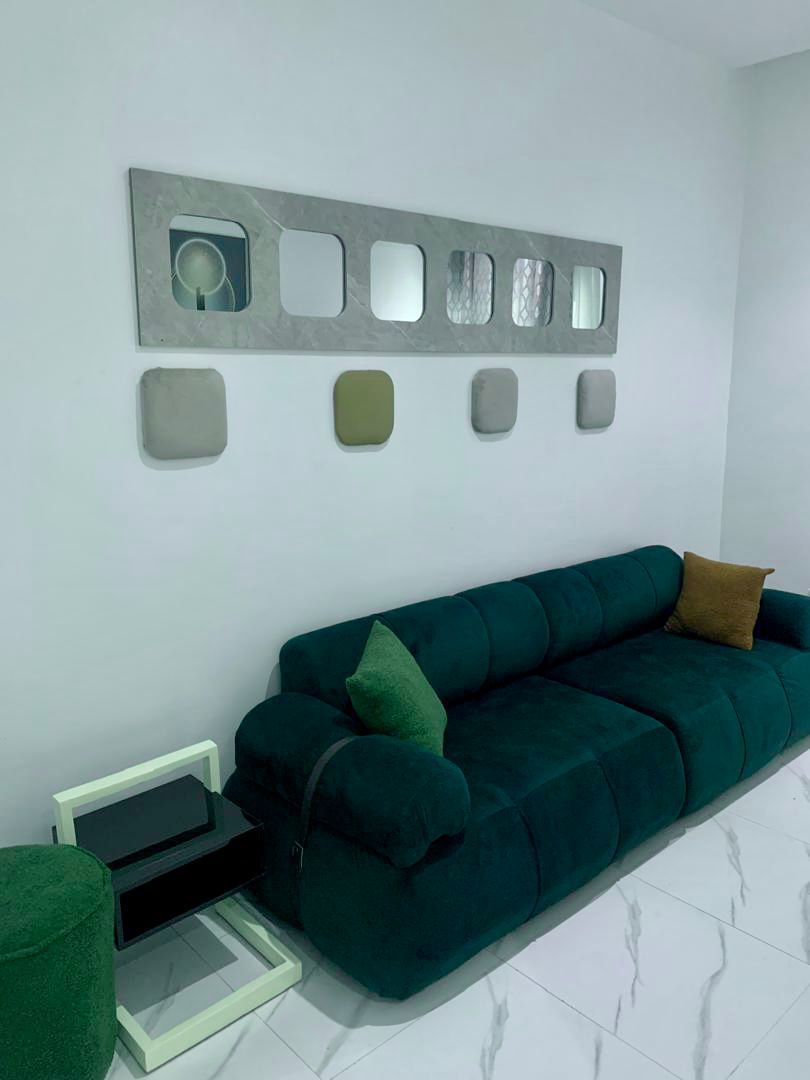 Legacy lounge